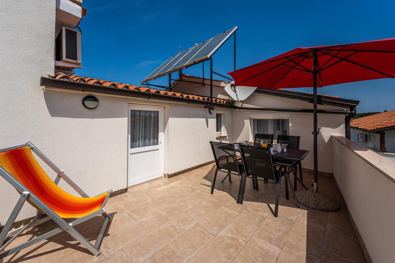 Apartmani Mirela Banjole Exterior foto