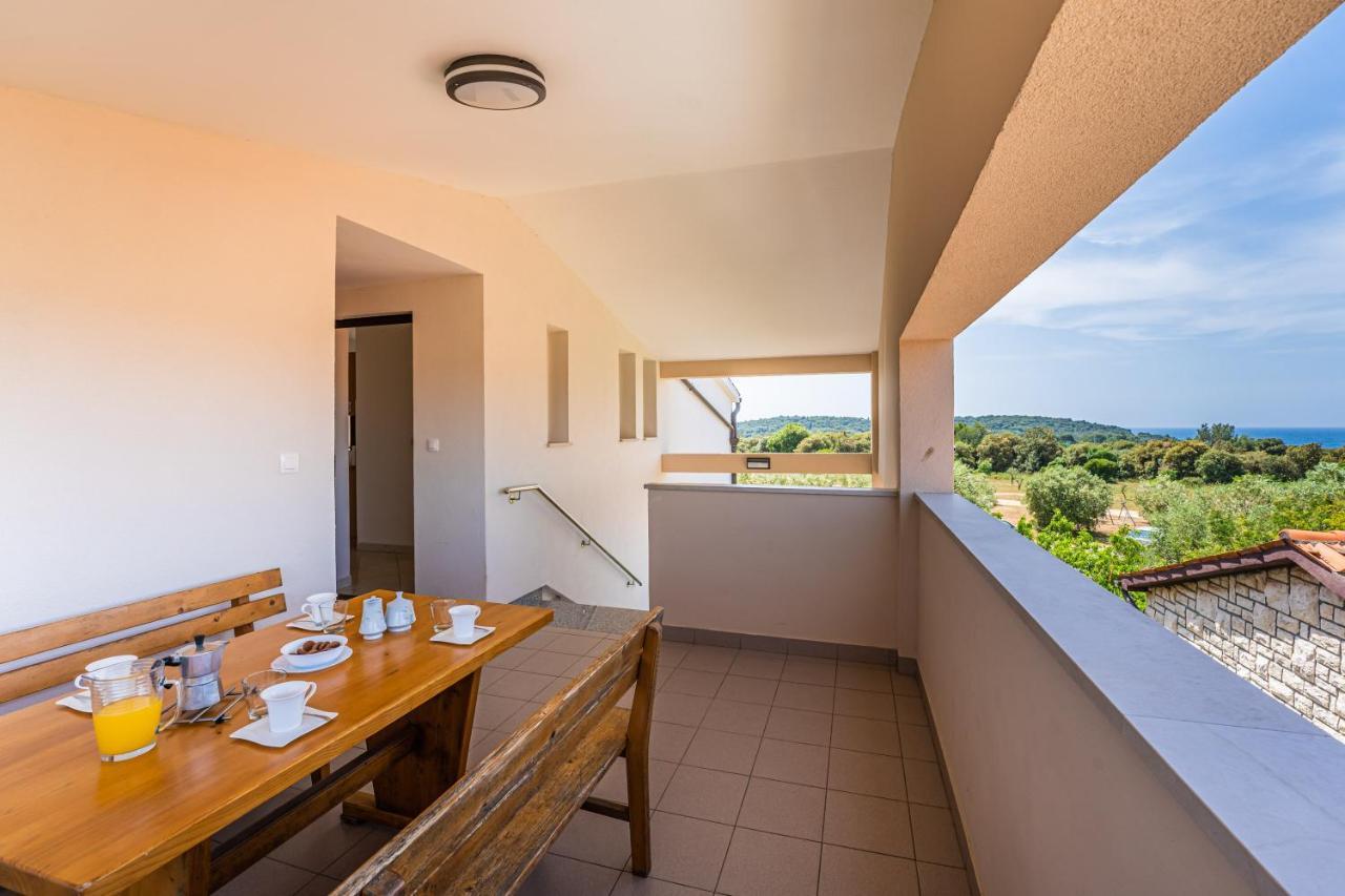 Apartmani Mirela Banjole Exterior foto
